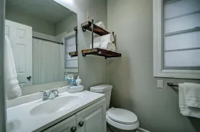 Convenient/Safe Location: Studio APT near WholeFoods - Image 2