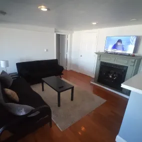 Direct ocean view 2 bed 2 bath 36 ft deck walk to beach. - Image 5