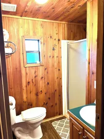Cozy Cabin in River Vista Mountain Village RV/Cabin Park + Amenities - Image 3