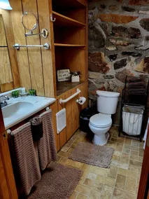 Exklusives Schloss, zentral gelegen von Branson bis zum wunderschönen Buffalo River! - Image 2