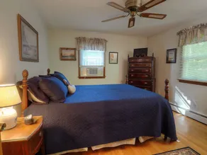 Spectacular waterfront cottage on the most beautiful lake in CT's 'Quiet Corner' - Image 4