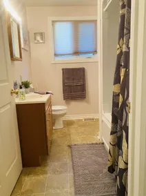 KingBed,Sleeps10+,SmrtTV,BBQ,Gym,FireTable,FullKitchen. All in walking distance. - Image 5