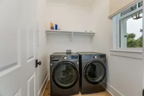 3 Bedroom House in Beautiful Habersham - Image 2