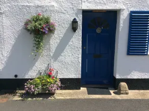 Charming Cottage Sidmouth Devon.Easy walk or cycle ride by river to beach. - Image 4