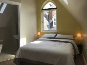 Dejlig og privat lejlighed - Image 2