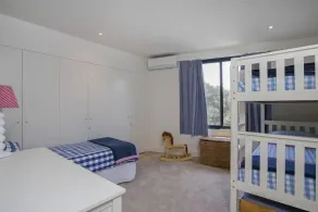 Seaview Retreat - large house with beautiful bay views - Image 4