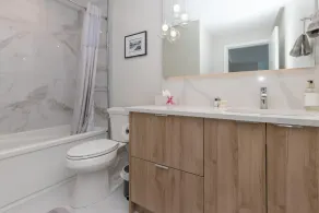 Elegant Condo With Private Bbq & Ocean Views - Image 2
