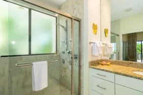 Franks Beach House: 3 BR / 2 BA hem i Holmes Beach, 6 sovplatser - Image 3