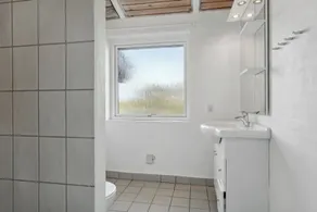 Pool House Close To The Coast - Image 5