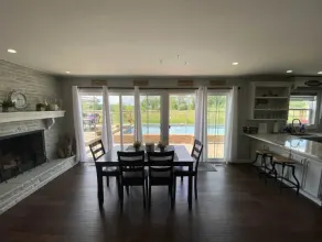 Country Home Villa + PRIVATE POOL & Guest House <1 mile to downtown Port Clinton - Image 2
