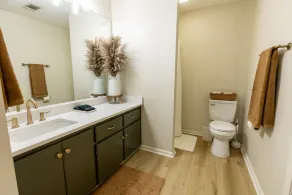 The Modern Georgian - 6 min to I95, 3 Bd-2 Ba - Image 4