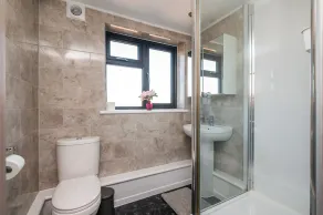 Modern duplex apartment with Cinema, sleeps 6! - Image 3
