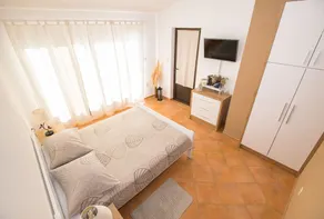 Bella Vista A2 - balcon de rêve avec vue de rêve, endroit calme avec jardin - Image 3