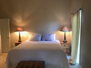 4 Bedroom 3 Bath Spacious House on Golf Course blocks from the Beach! - Image 2