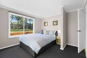 Superbly situated on the southern peninsula and sleeping 8 guests - Image 3