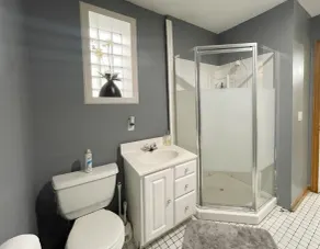 Private Downtown Apt, King Bed, Jet Bath, Fireplace, Grill, near Indiana Dunes - Image 2