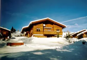Almhaus med Hüttenromantik, pejs, solrig, panoramisk beliggenhed 1800 m ü.d. M. - Image 2