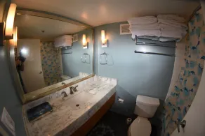 Ala Moana Hotel Luxury 5 Star condo  great Rates <br> - Image 2