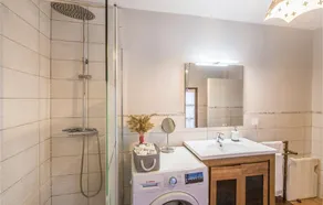 Pet friendly home in Vidreres - Image 4