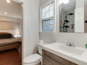 Woodland Hills Zen Modern - Image 3