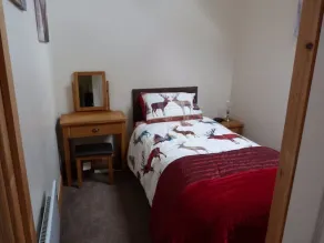 Delightfully Peaceful Cottage - Image 2