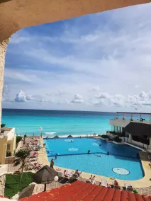 Cancun Plaza Condo Hotel - Image 4