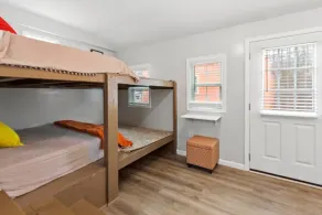 Sunrise Cozy Tiny House. 15 minutes from Auburn University, Bucee's & Walmart - Image 3