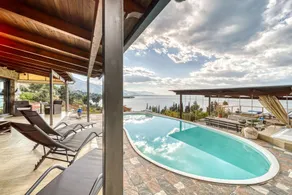 Magical view, villa Asproneri, Kamena Vourla - Image 4