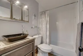 North Palm Beach Getaway House, Close To Beaches!☀️ - Image 5