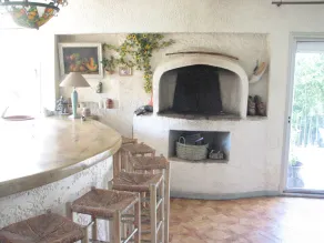 VERY LARGE AND PLEASANT HOUSE IN A GREEN HAVEN OF 4000 M² WITH POOL - Image 3