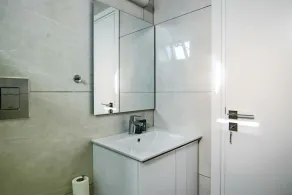 Phaedrus Living - Seaside Executive Flat Harbour 208 - Image 2