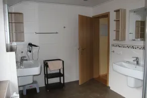 Spacious vacation apartment in the middle of the Thüringen forest - Image 3