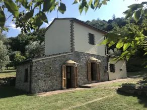 Villa con piscina e giardino ad uso esclusivo - Image 3