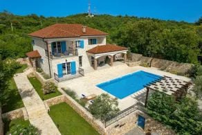 Luxurious villa with pool and beautiful garden - TRAVELER Reiseburo Krk - ID 2382 - Image 4