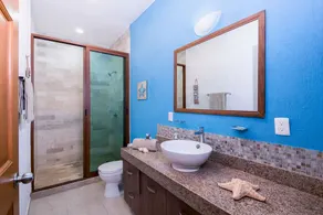 Gorgeous 3 Bdrm Lagoon Condo Pool Wifi Kayak paddle boards Golf Cart Available - Image 2