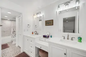 Magnificent Gulf View Condo 2 Bedroom Condo by RedAwning - Image 2