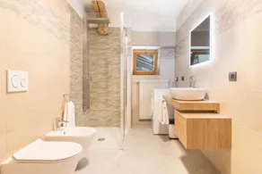 Apartment \"Glolo 2\" in the South of the Beautiful Lago di Molveno - Image 4