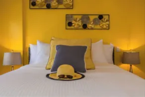 UNBEATABLE LOCATION IN THE HEART OF DOWNTOWN ORANJESTAD. - Image 5