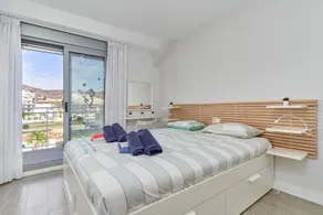 Attico 'Atico Antonio Sol' con vista mare, Wi-Fi e aria condizionata - Image 4