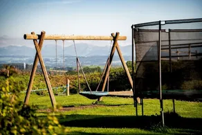 Beautiful 100 m² vacation apartment in a renovated farmhouse in the countryside - Image 2