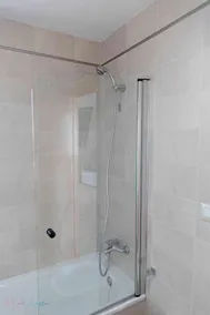 Apartamento junto a la playa con piscina y parking - Image 3
