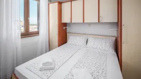 Popular fully equipped modern one bedroom apartment in a top location in Porec near the beach and with sea view - Image 5
