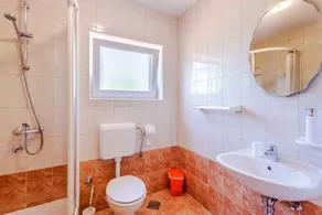 Holiday apartment with balcony - Image 3
