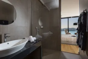 5 Bedroom Villa Elena with Infinity Pool overlooking Adriatic Sea - Image 4