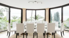 Extravagante spanische Architektur Ocean View Villa.  Riesiger Garten und beheizter Pool - Image 2