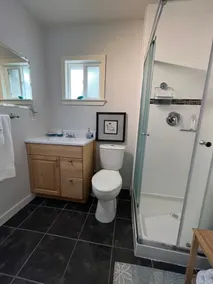 Nautical Acres - Private 1 bd Cottage On Beautiful Acreage 250m to Beach Access - Image 3