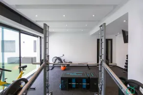 Sunset: Luxury apartments with gym in Lac 1 - Image 2