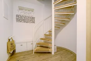 Appartamento 'Ruhige Maisonettewohnung Kaßberg' con balcone e Wi-Fi - Image 3