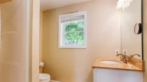 Lakeview Cottage: \"Beautiful Sunset Views!\" - Image 4