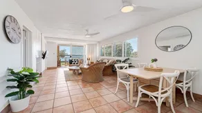 Seascape U1 Golden Beach Retreat With Ocean Views - Image 5